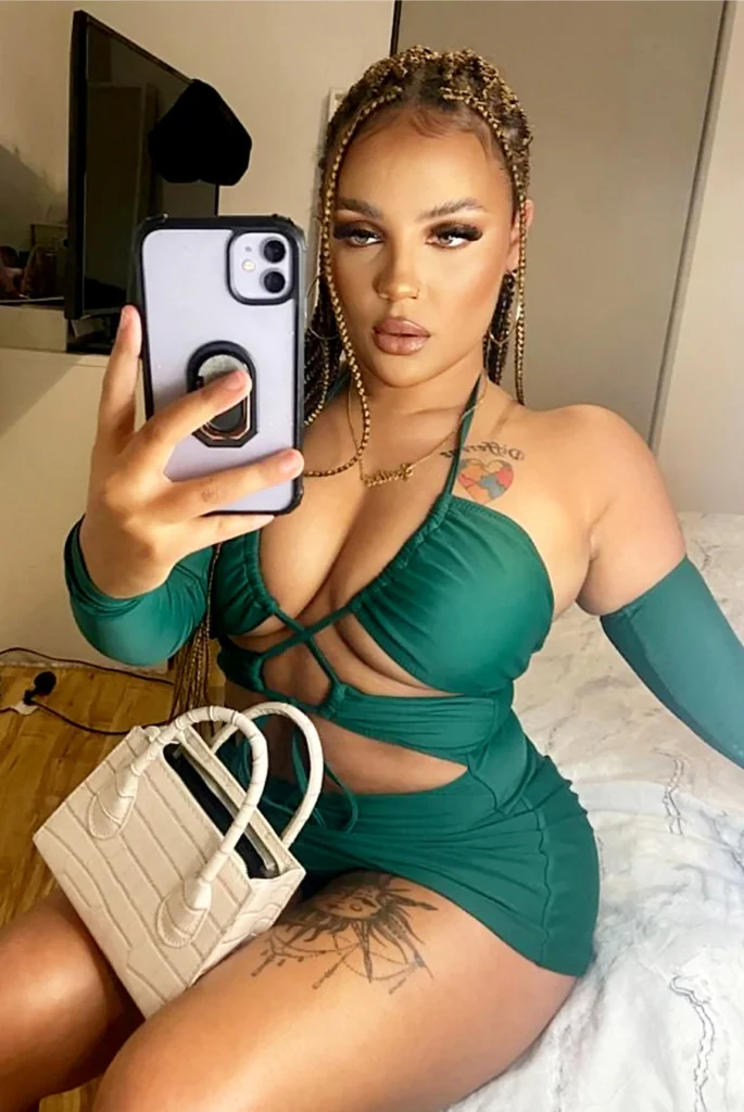 Latiesha Jones, OnlyFansLatiesha JonesAdult Life GuideLatiesha Jones