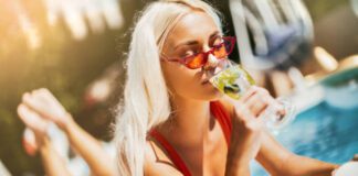 Στασεις σεξ και καύσωνας 3 Στασεις σεξ για οταν έχει καύσωνα sex positions