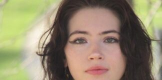 «Ο σύντροφός μου με απάτησε με τη μητέρα του» ΈμμαGossipsΈμμα