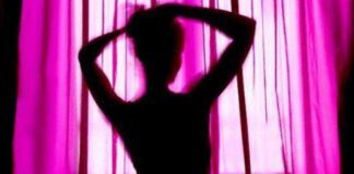 Υπεύθυνη σε οίκο ανοχής συνελήφθη, βιντεοσκοπούσε τους πελάτες και έκανε μετάδοση στο διαδίκτυο οίκο ανοχής στη Θεσσαλονίκη,ιερόδουλη