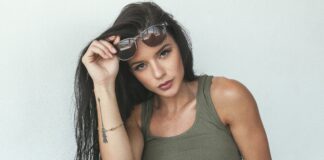 Jasmine Fernandez: Έχει πάθος με τη γυμναστική Jasmine Fernandez,personal trainer Celebrities News